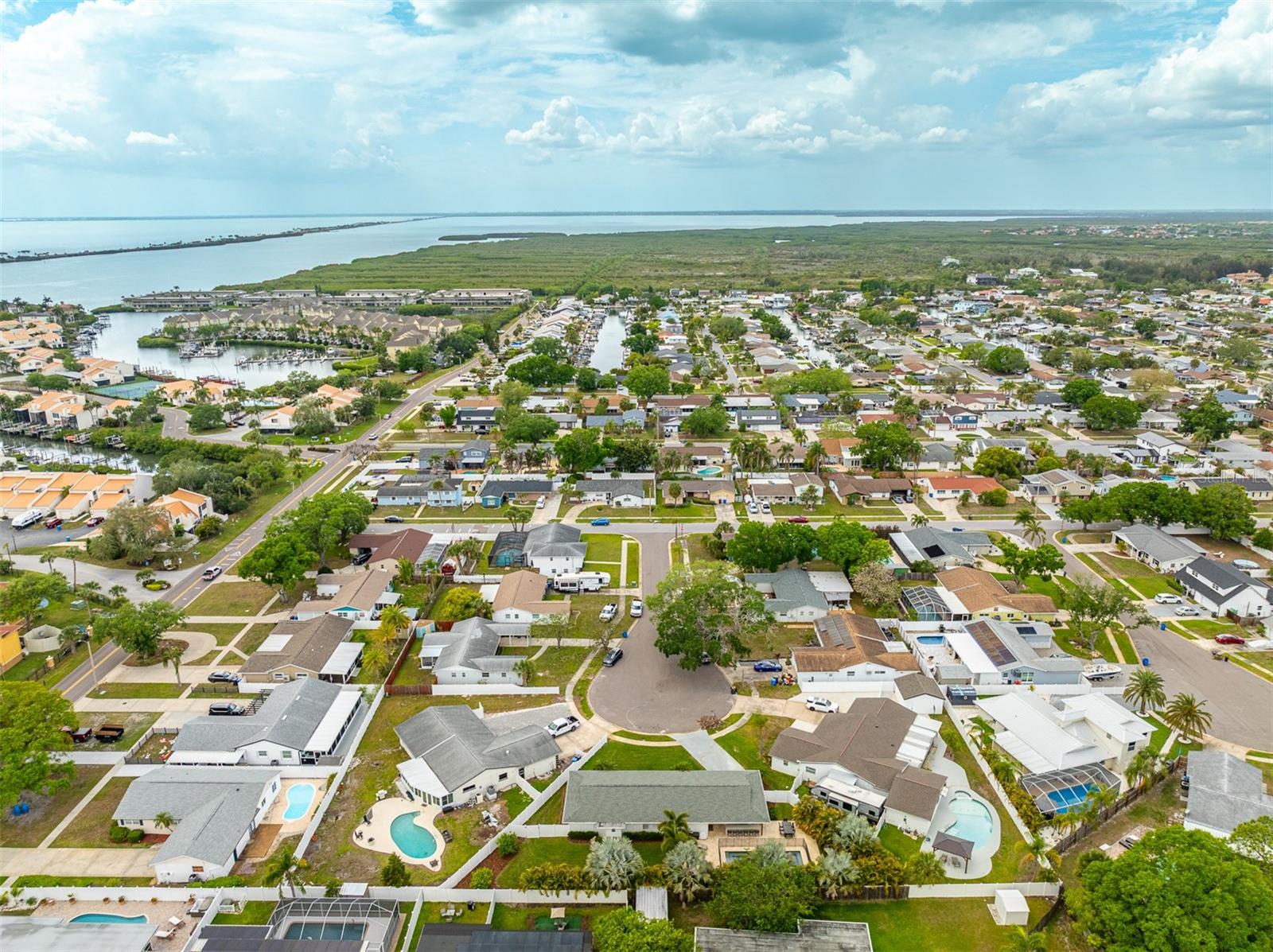 8401 GRANITE PL, TAMPA, FL, 33615