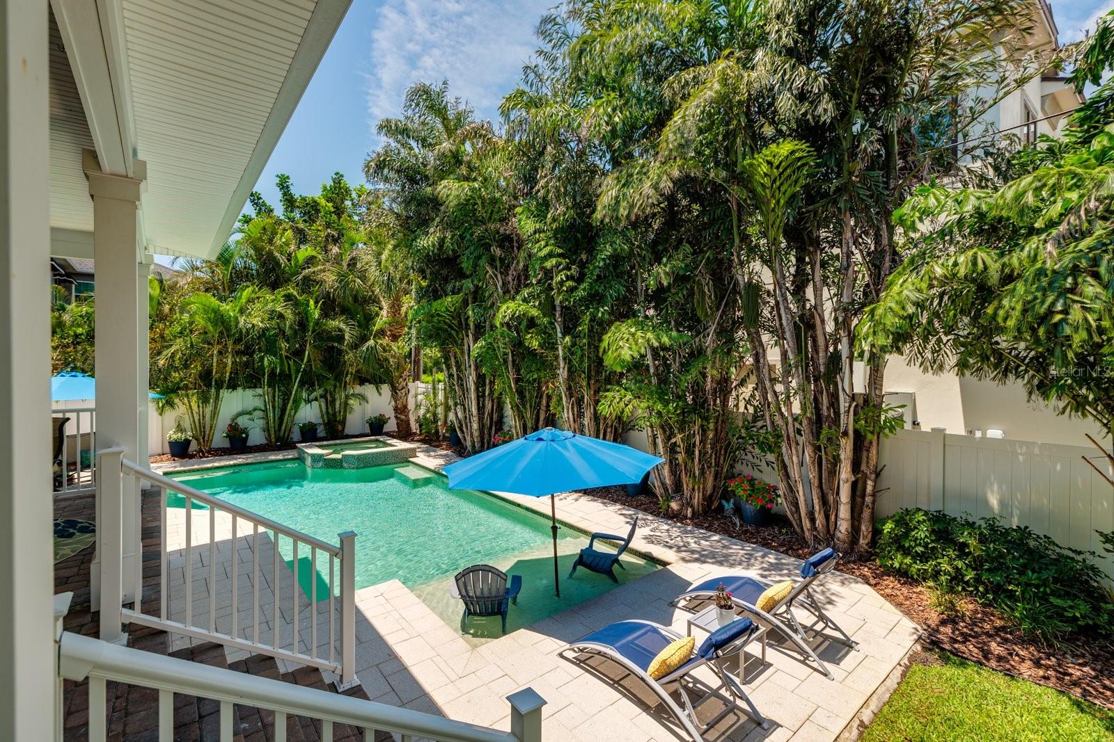 852 CORDOVA BLVD NE, ST PETERSBURG, FL, 33704