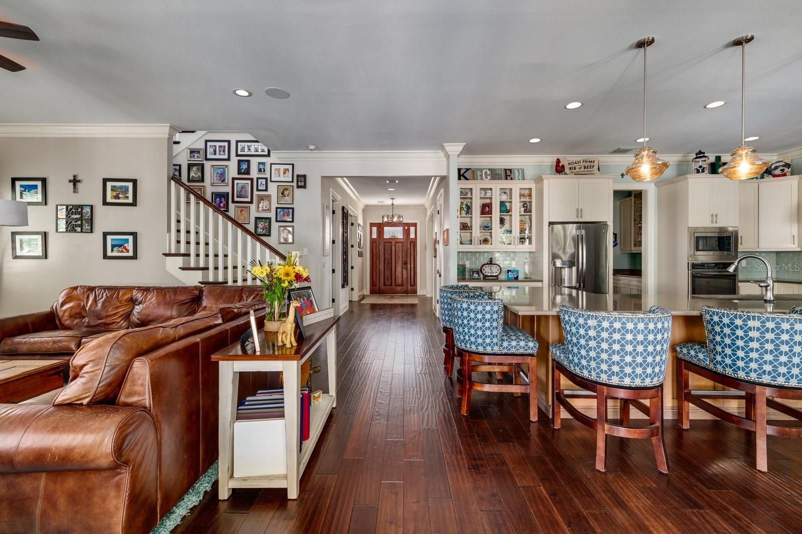 852 CORDOVA BLVD NE, ST PETERSBURG, FL, 33704