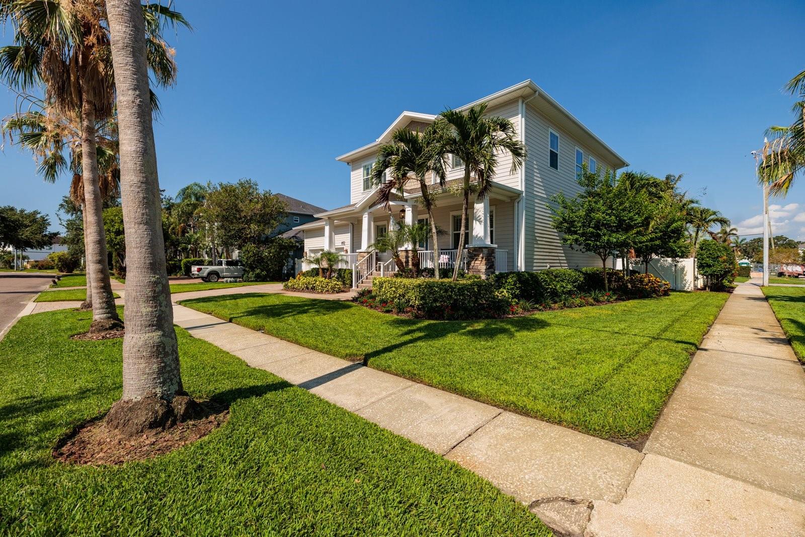 852 CORDOVA BLVD NE, ST PETERSBURG, FL, 33704