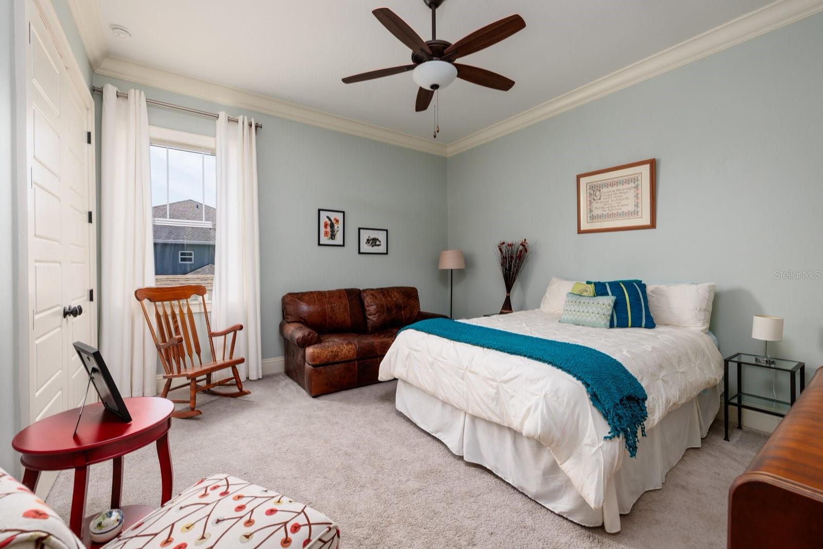 852 CORDOVA BLVD NE, ST PETERSBURG, FL, 33704