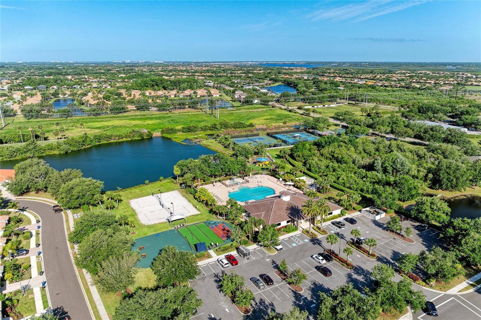 9035 WILLOWBROOK CIR, BRADENTON, FL, 34212