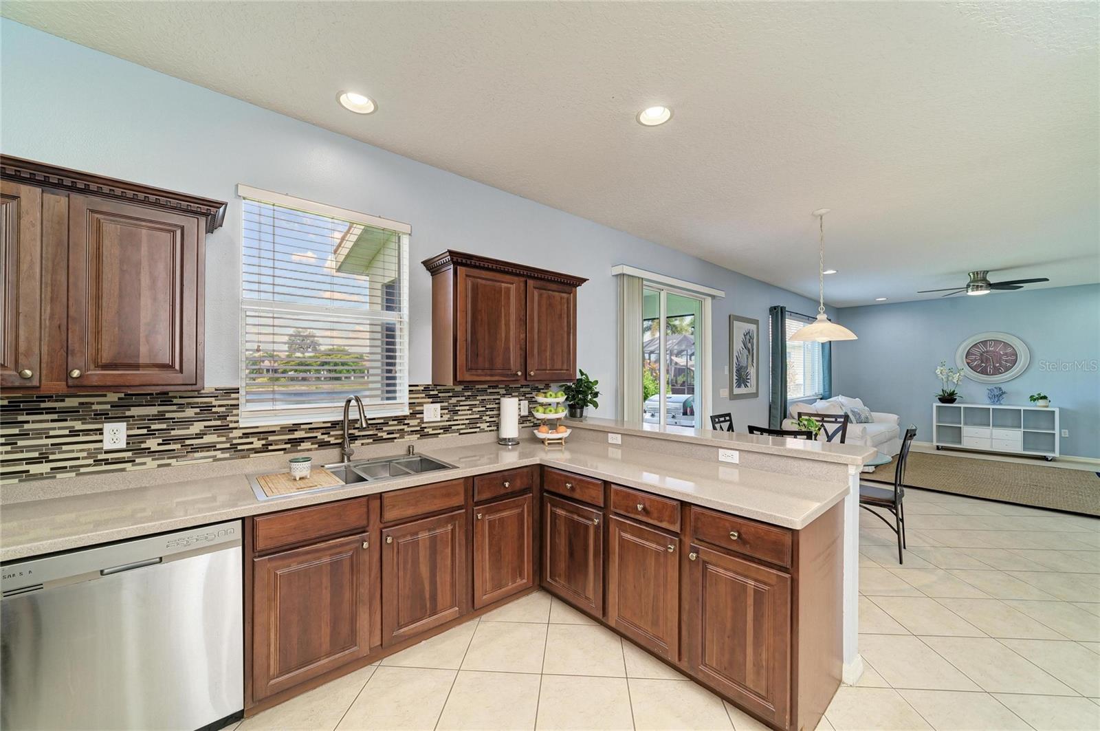 9035 WILLOWBROOK CIR, BRADENTON, FL, 34212