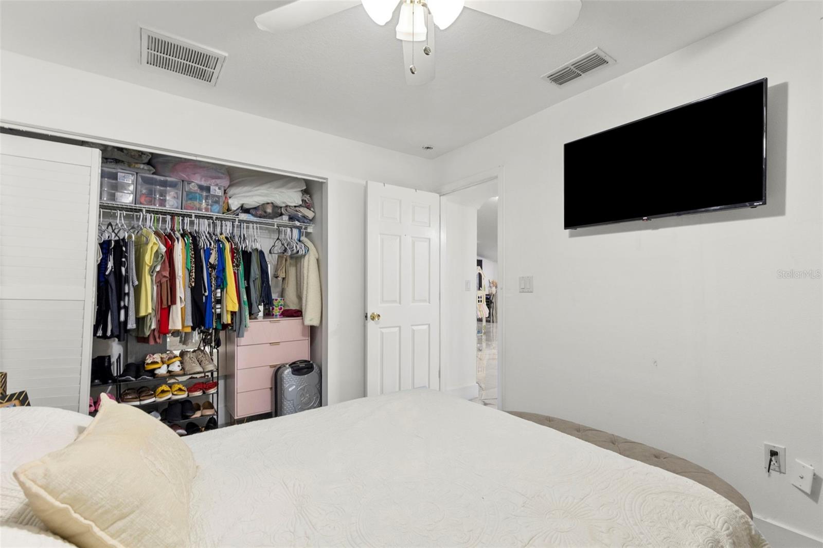 8019 N GOMEZ AVE, TAMPA, FL, 33614