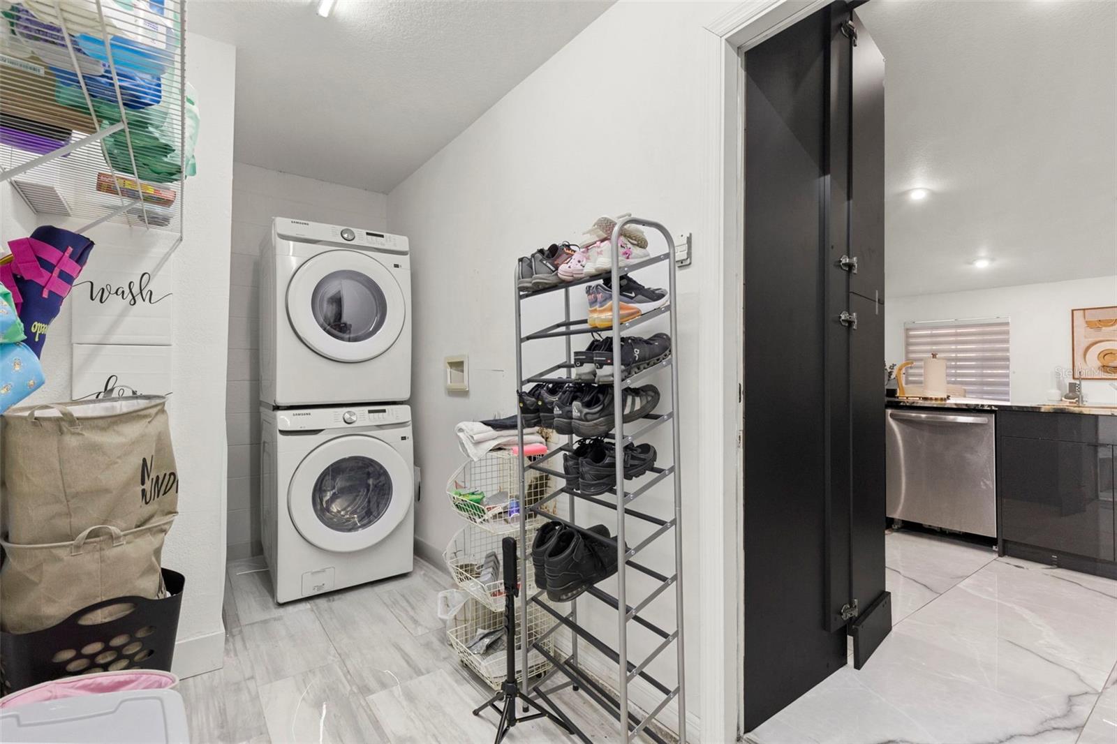 8019 N GOMEZ AVE, TAMPA, FL, 33614