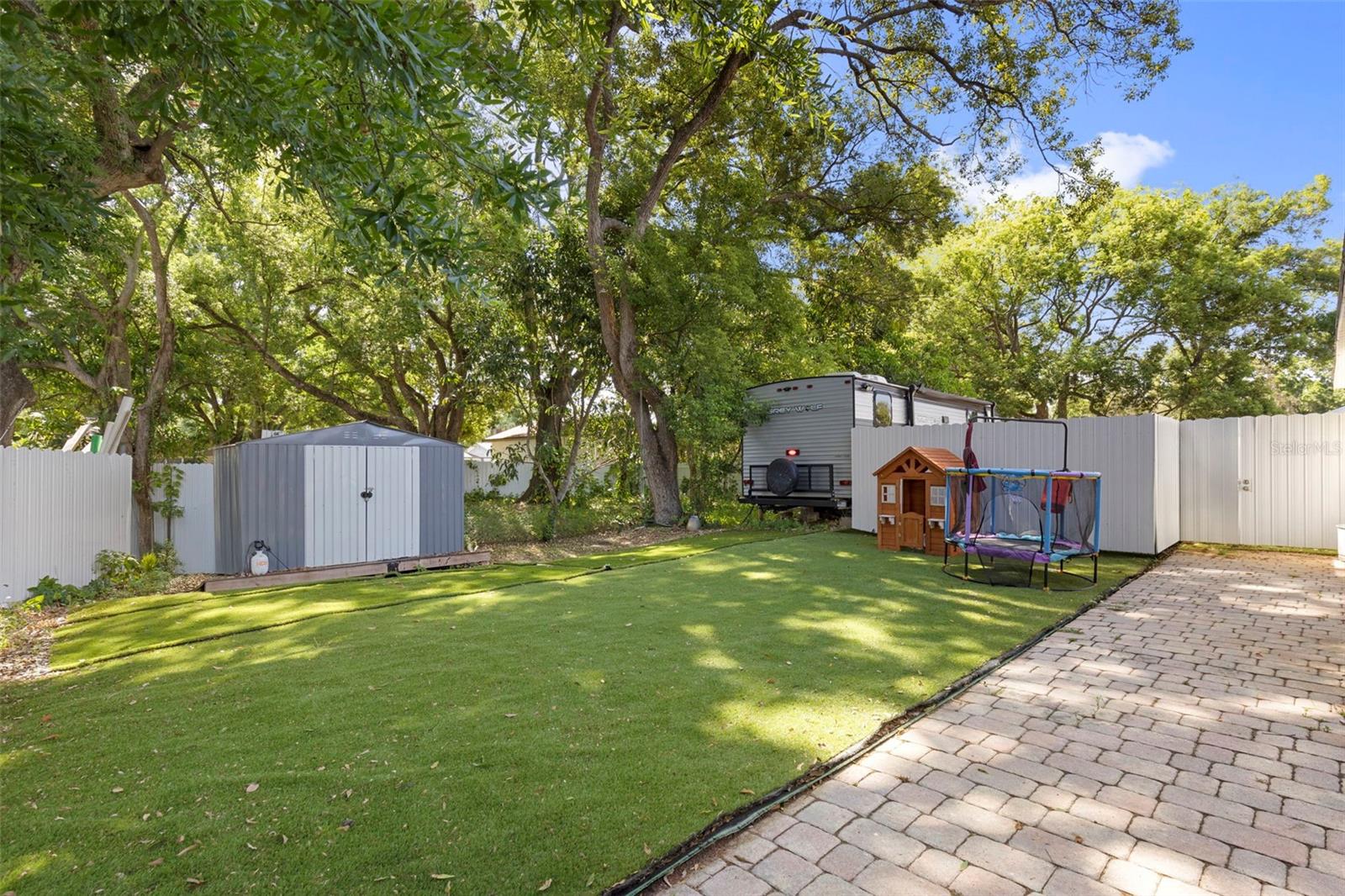 8019 N GOMEZ AVE, TAMPA, FL, 33614