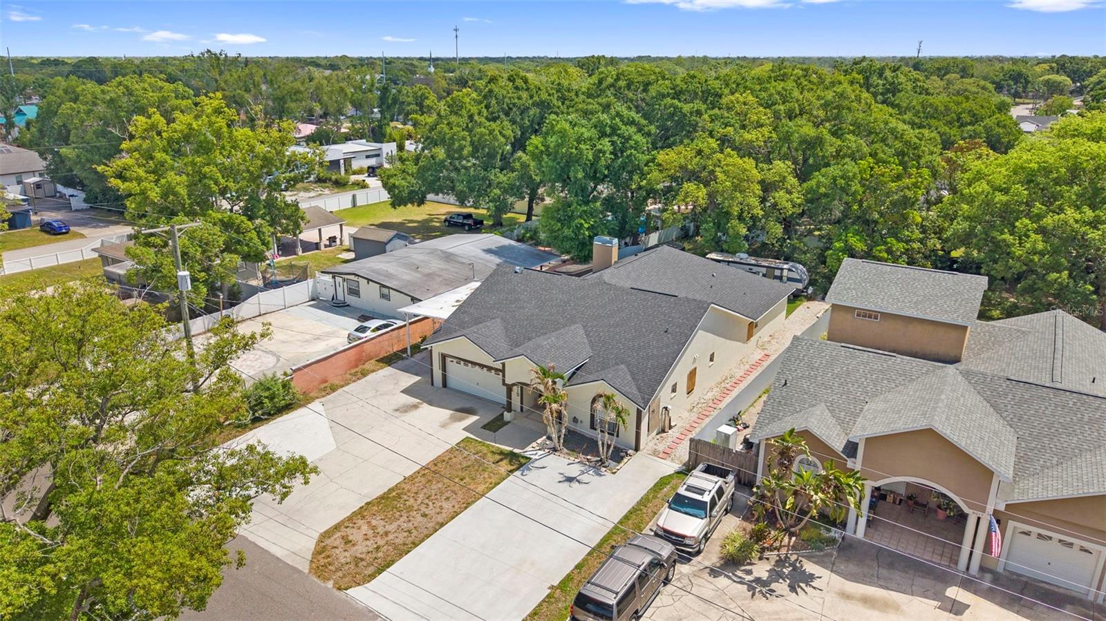 8019 N GOMEZ AVE, TAMPA, FL, 33614