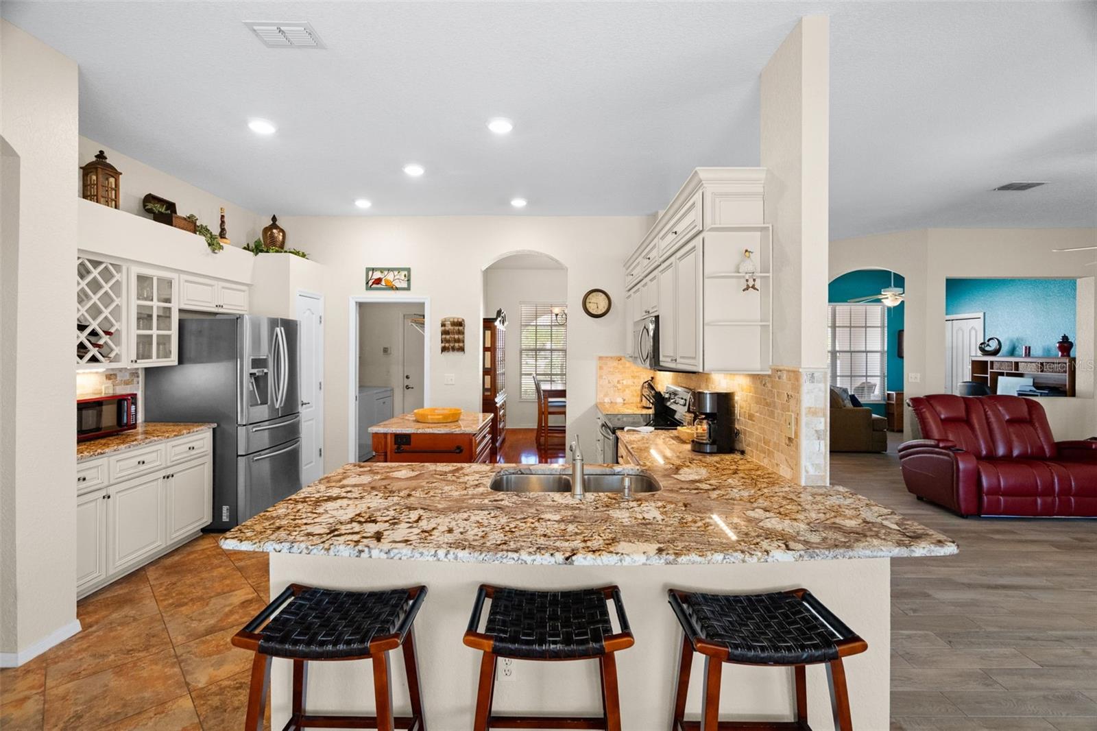 1134 SIGNATURE DR, SUN CITY CENTER, FL, 33573