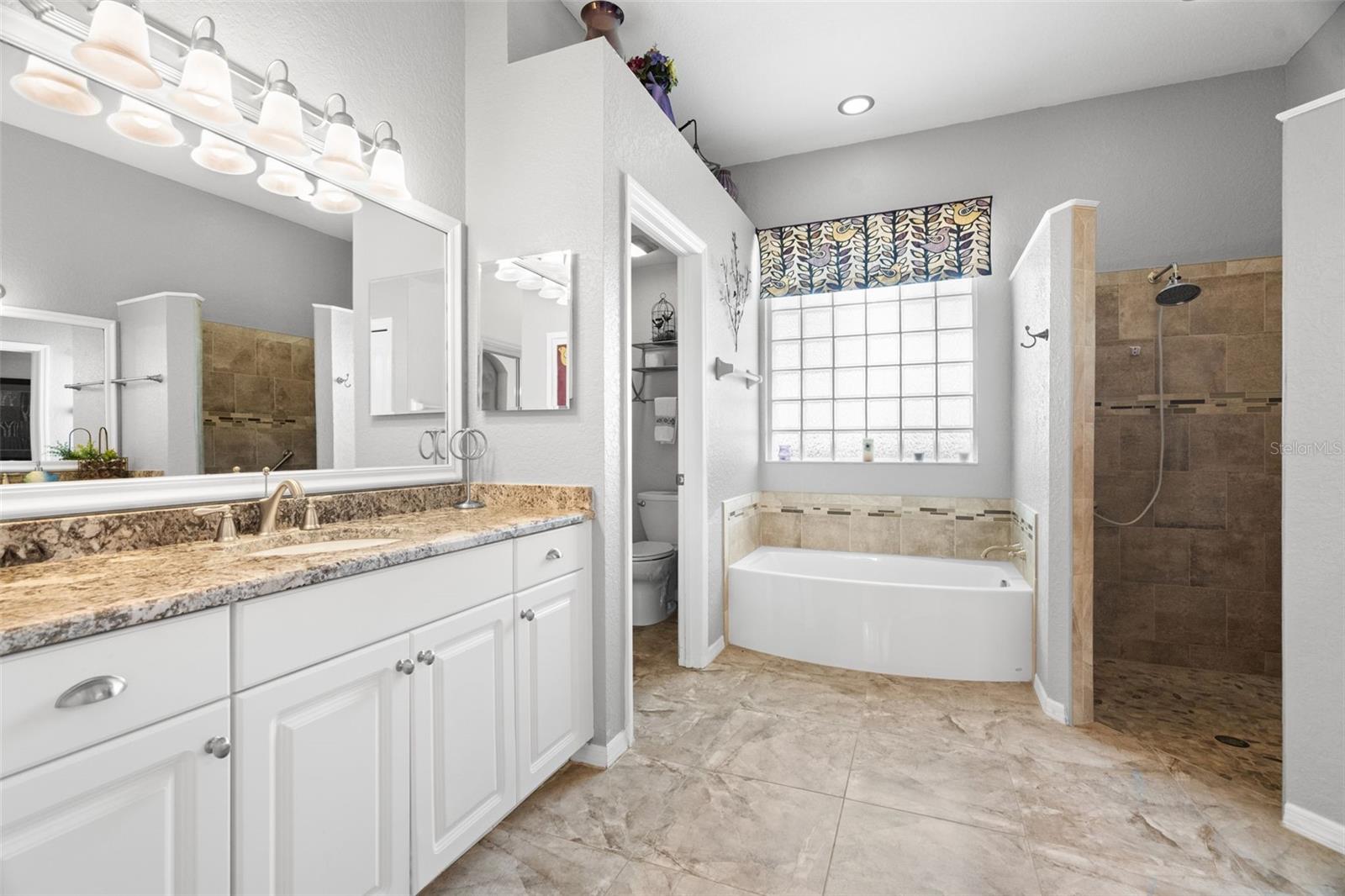 1134 SIGNATURE DR, SUN CITY CENTER, FL, 33573