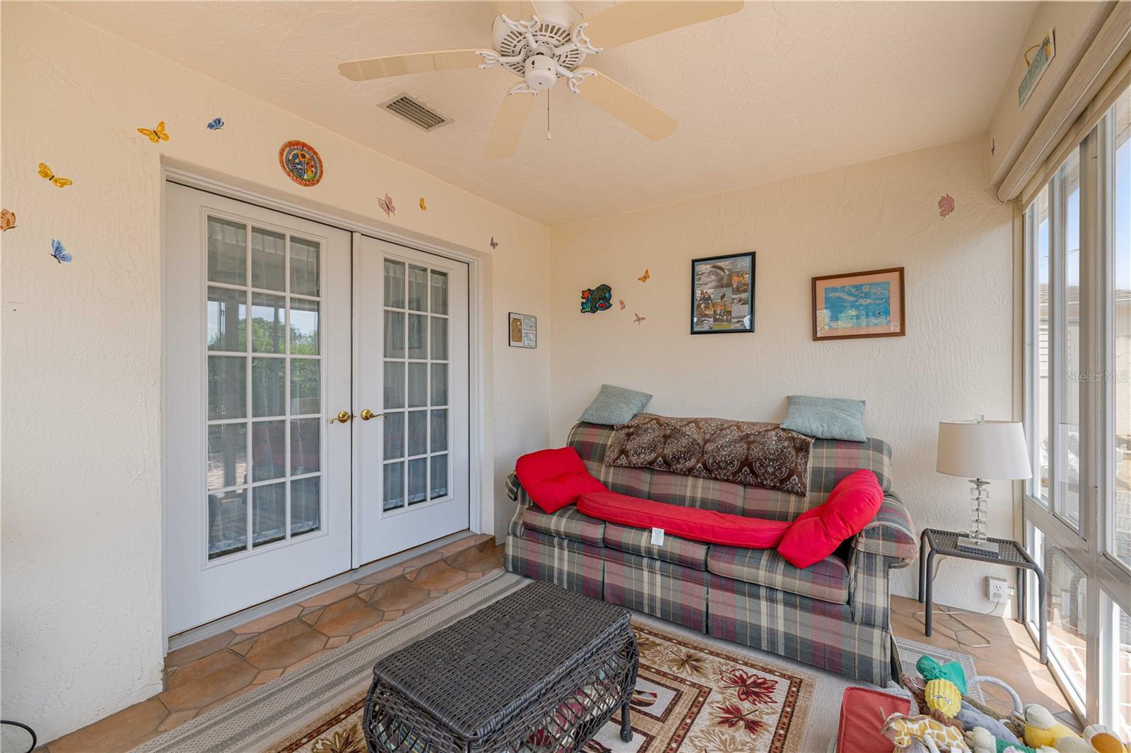 511 ALAMEDA AVE, LADY LAKE, FL, 32159