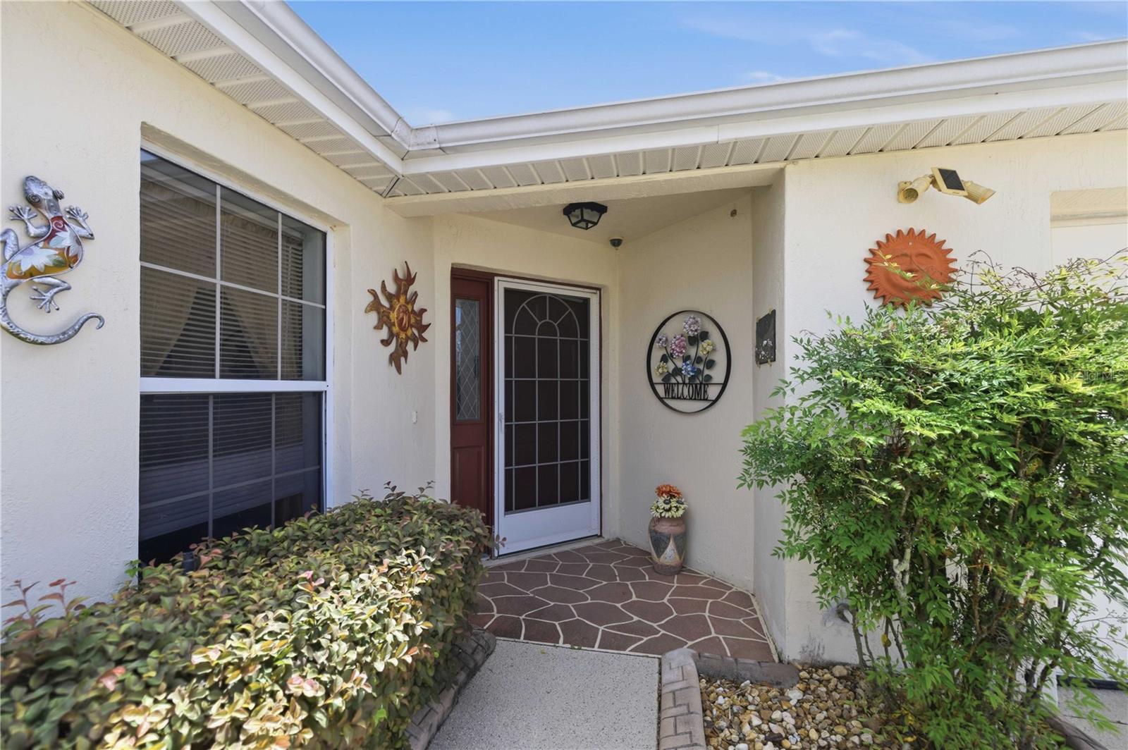 511 ALAMEDA AVE, LADY LAKE, FL, 32159