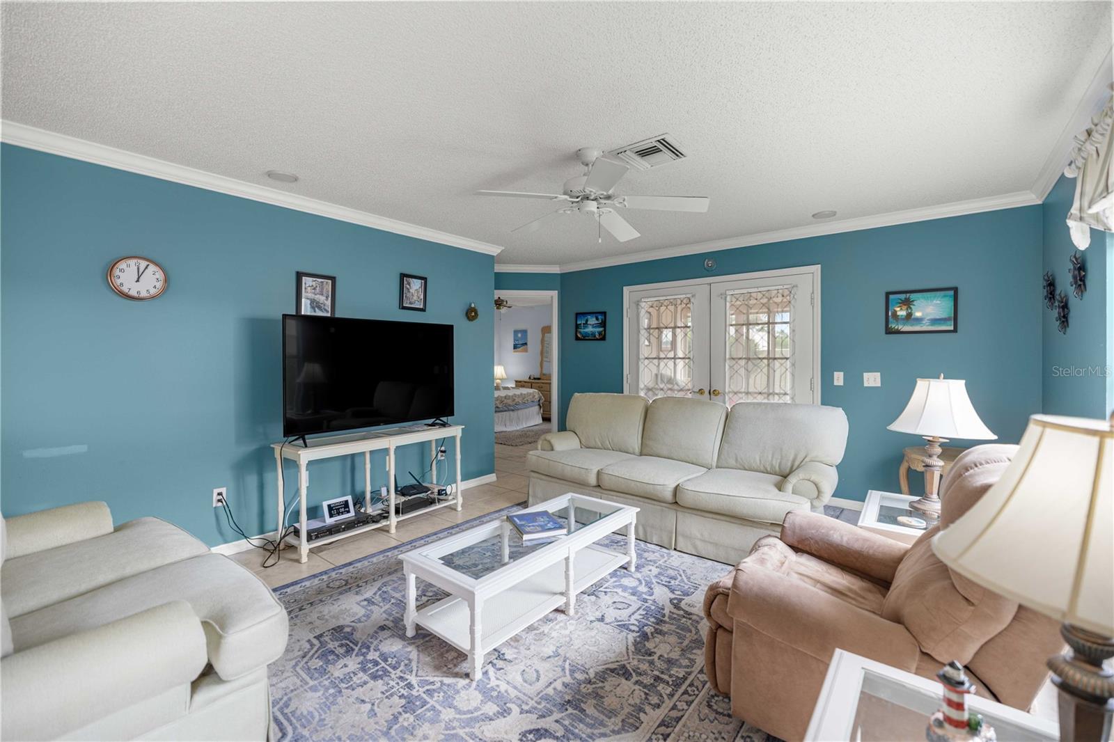 511 ALAMEDA AVE, LADY LAKE, FL, 32159