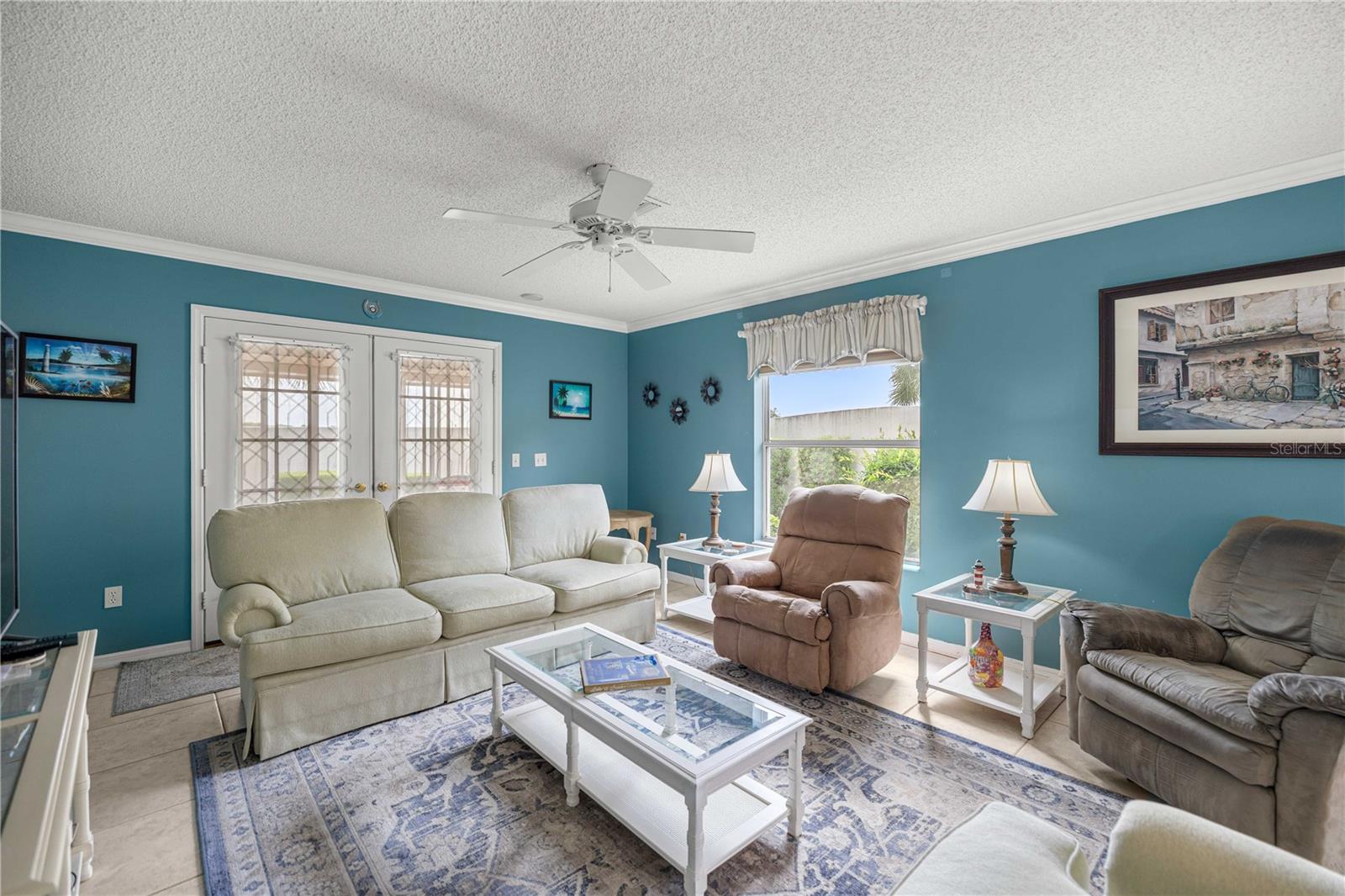 511 ALAMEDA AVE, LADY LAKE, FL, 32159