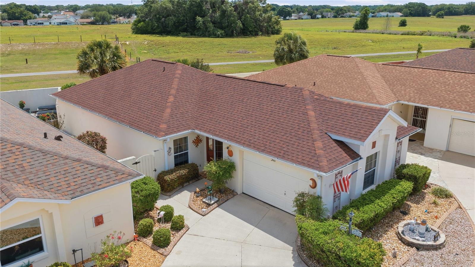 511 ALAMEDA AVE, LADY LAKE, FL, 32159