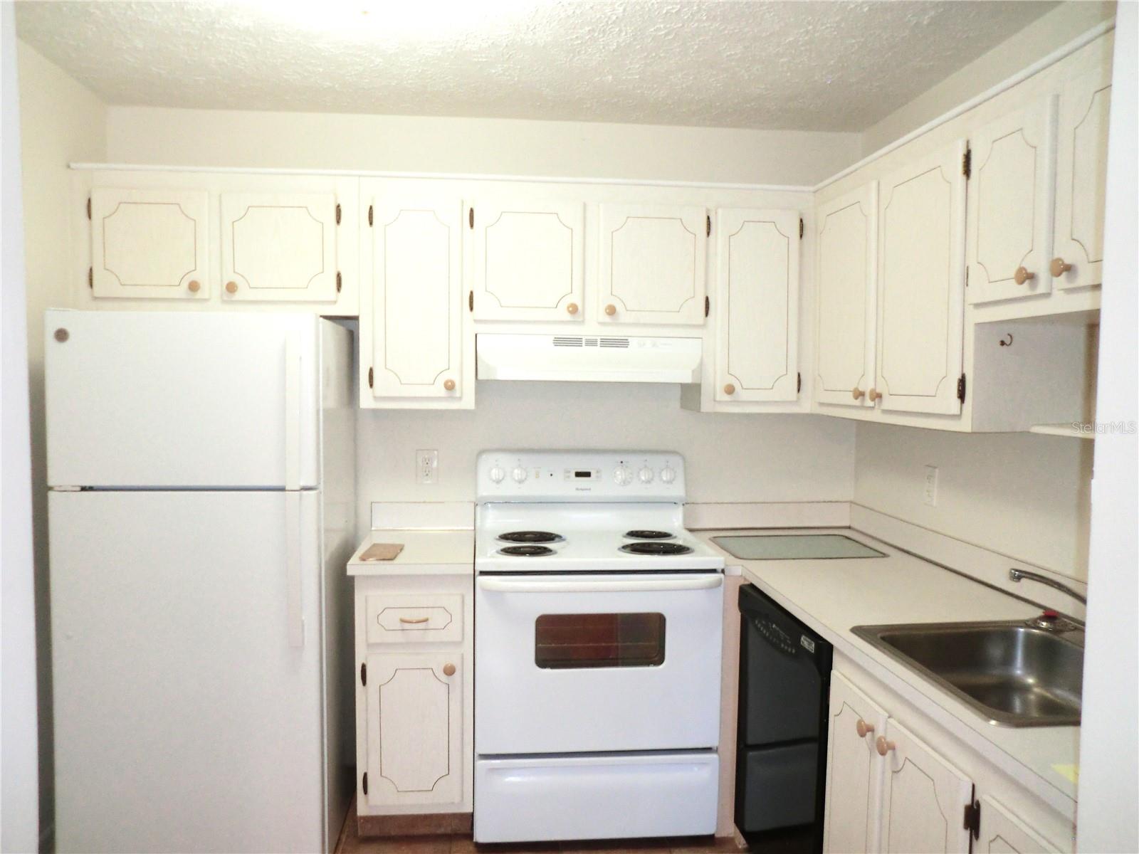 1902 ANDOVER ST #203, SUN CITY CENTER, FL, 33573