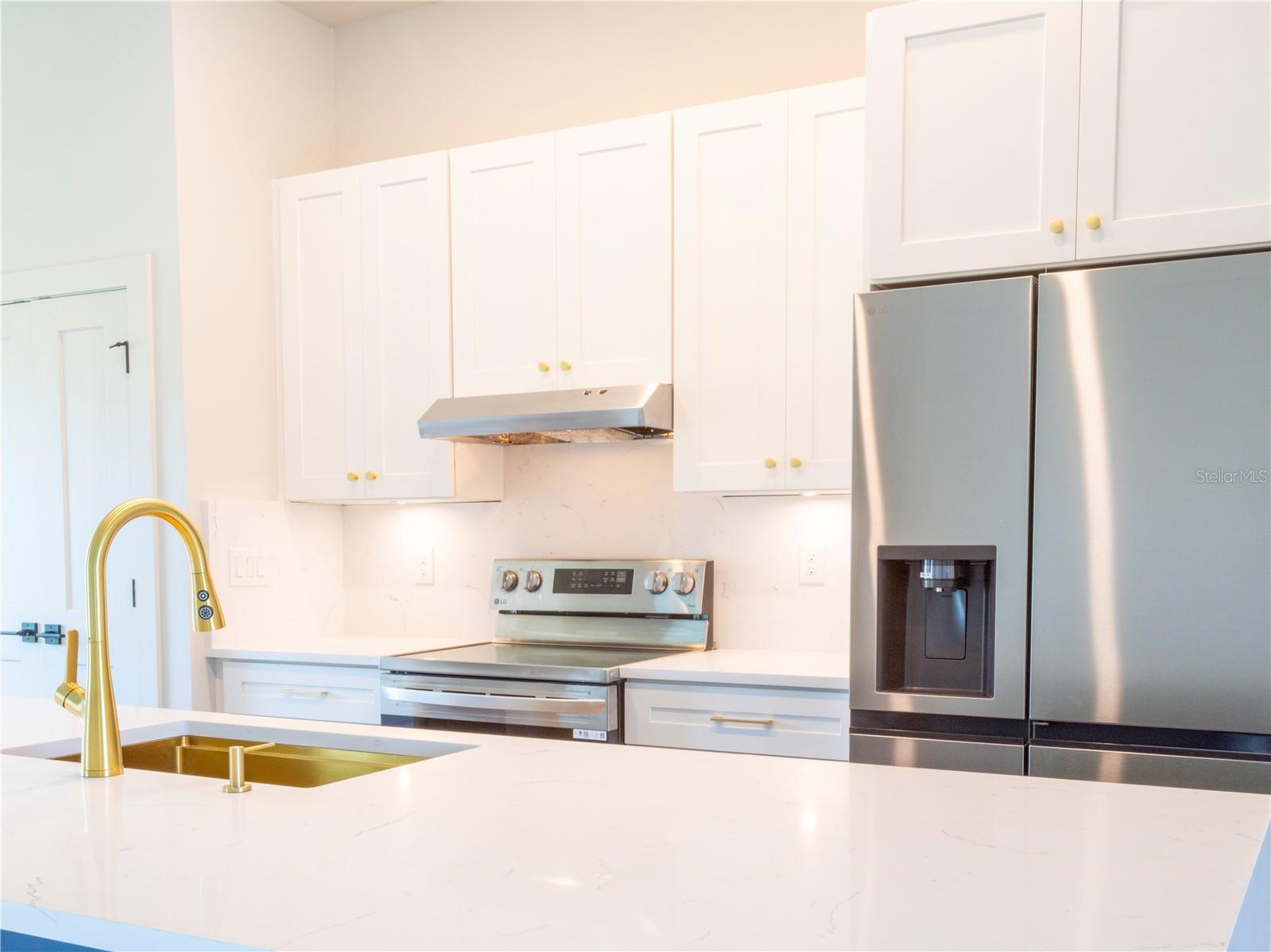 9443 HALLENDALE DR, PORT CHARLOTTE, FL, 33981