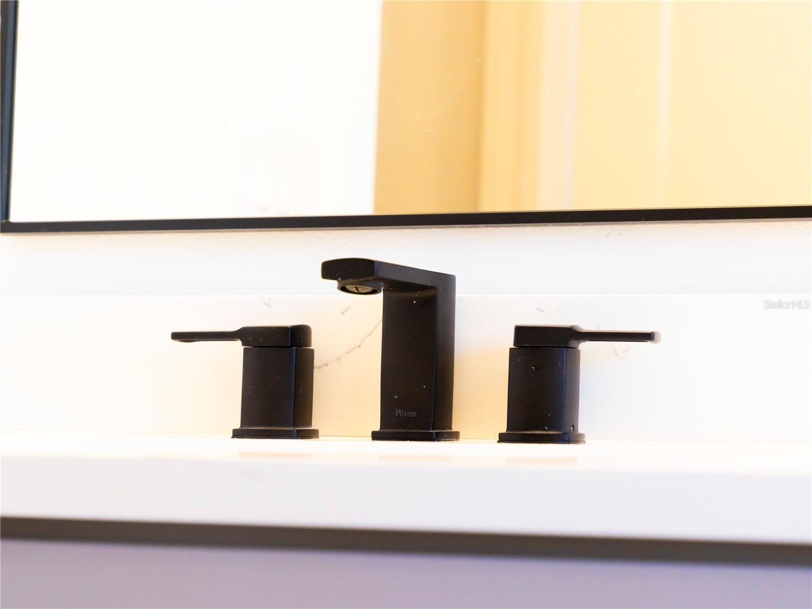 9443 HALLENDALE DR, PORT CHARLOTTE, FL, 33981