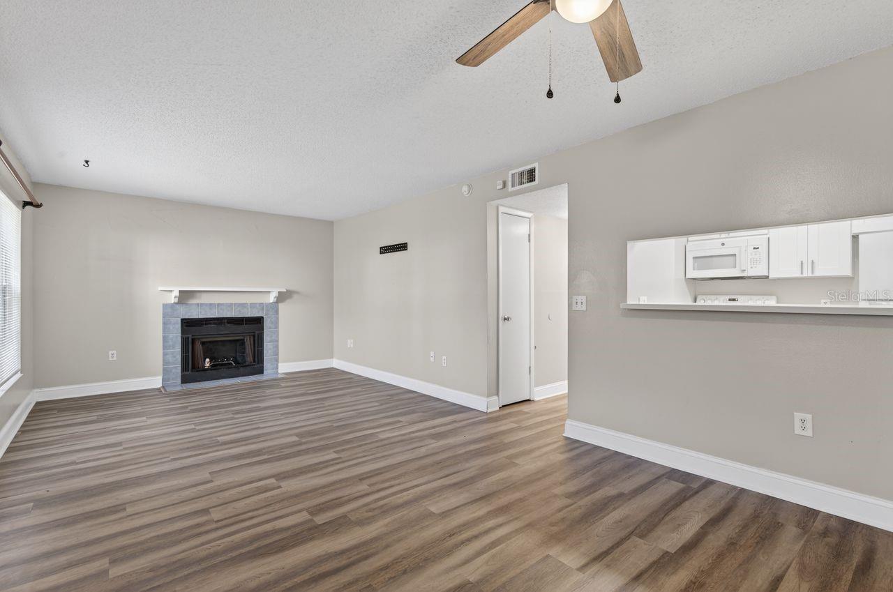 14319 HANGING MOSS CIR #102, TAMPA, FL, 33613