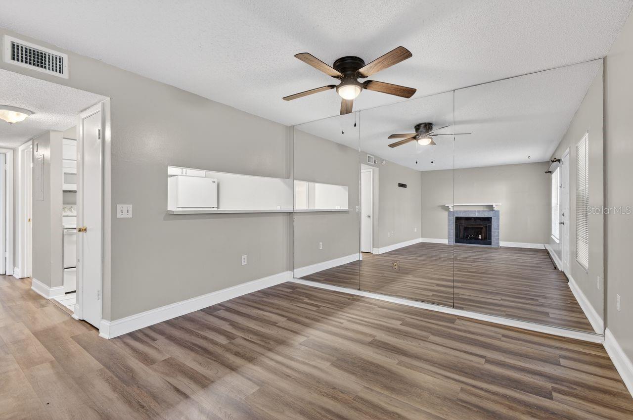 14319 HANGING MOSS CIR #102, TAMPA, FL, 33613