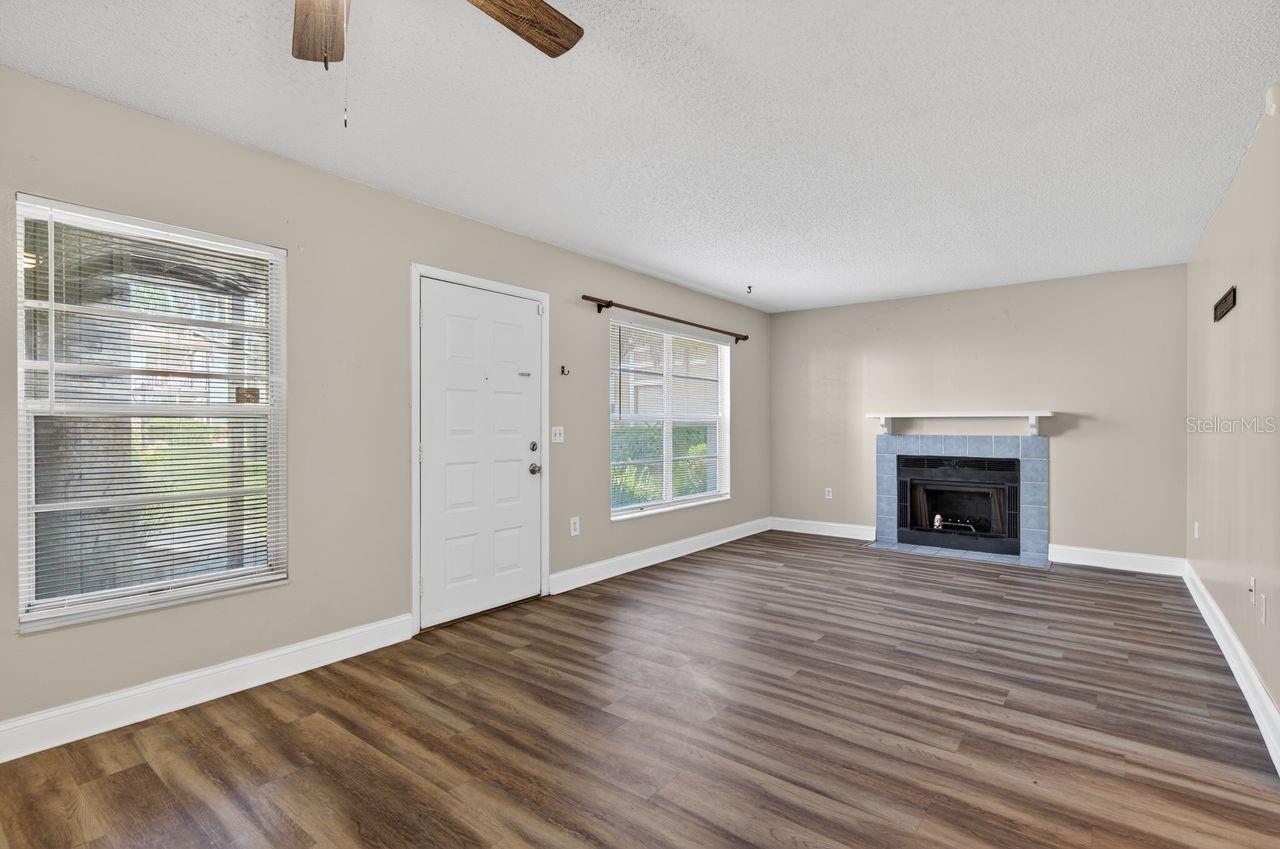 14319 HANGING MOSS CIR #102, TAMPA, FL, 33613