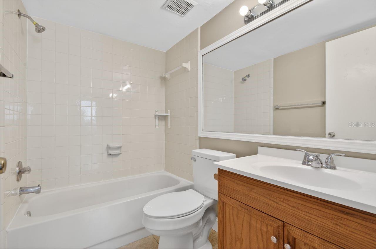 14319 HANGING MOSS CIR #102, TAMPA, FL, 33613