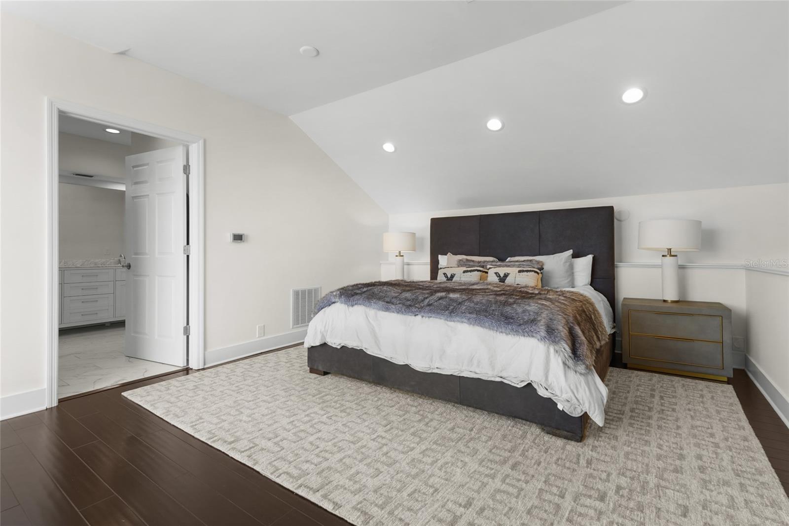 7610 DESOTO MEMORIAL HWY, BRADENTON, FL, 34209