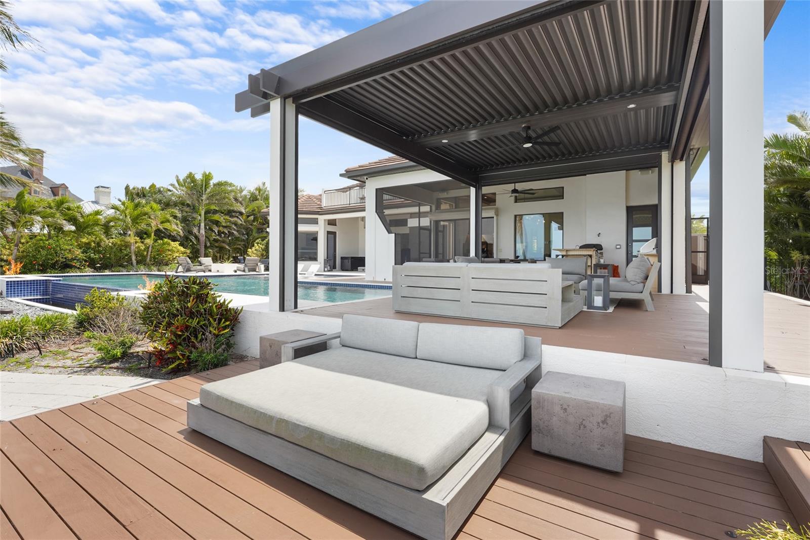 7610 DESOTO MEMORIAL HWY, BRADENTON, FL, 34209