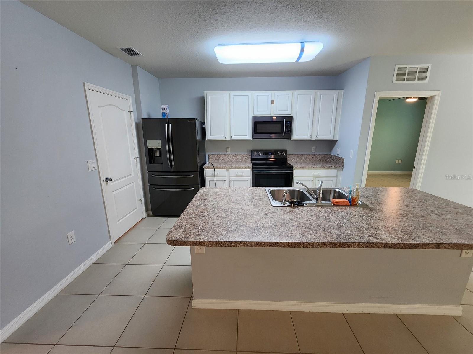 184 FISHERMANS COVE DR, EDGEWATER, FL, 32141