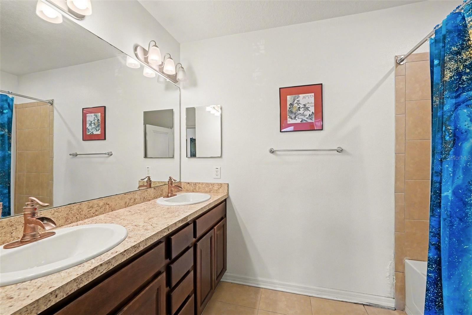 1112 HILLHURST DR, WESLEY CHAPEL, FL, 33543