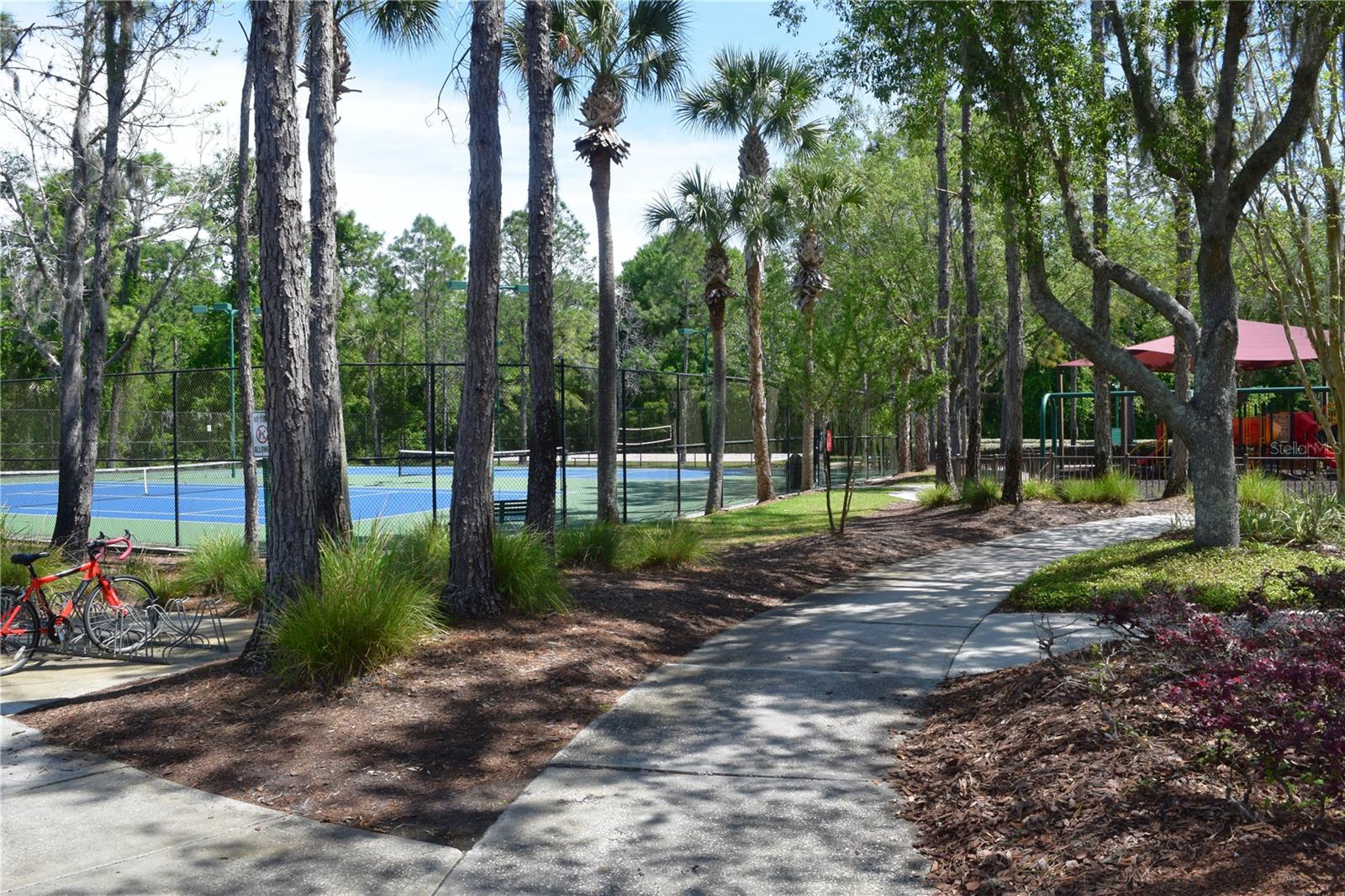 1112 HILLHURST DR, WESLEY CHAPEL, FL, 33543