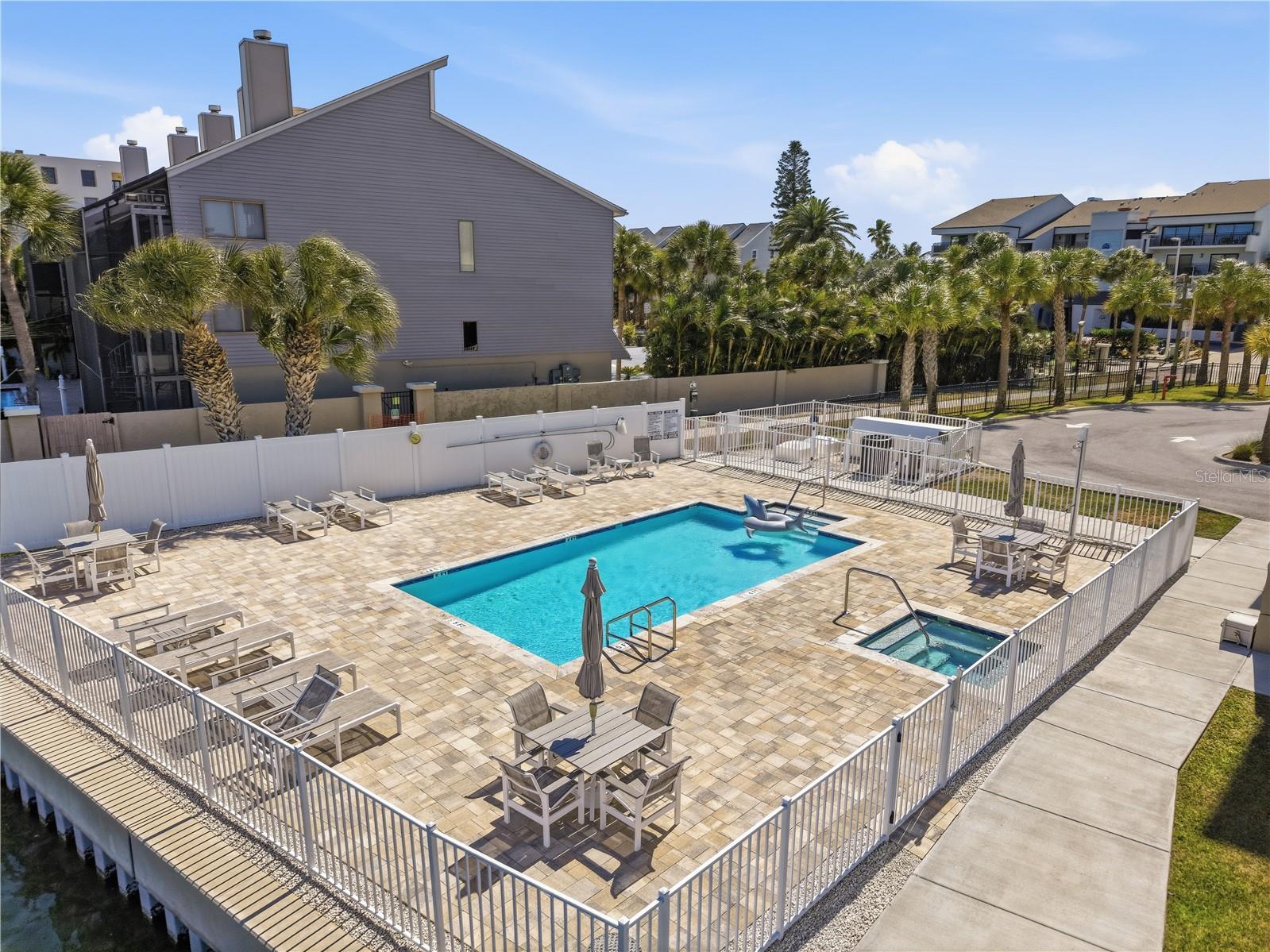 20001 GULF BLVD #405, INDIAN SHORES, FL, 33785