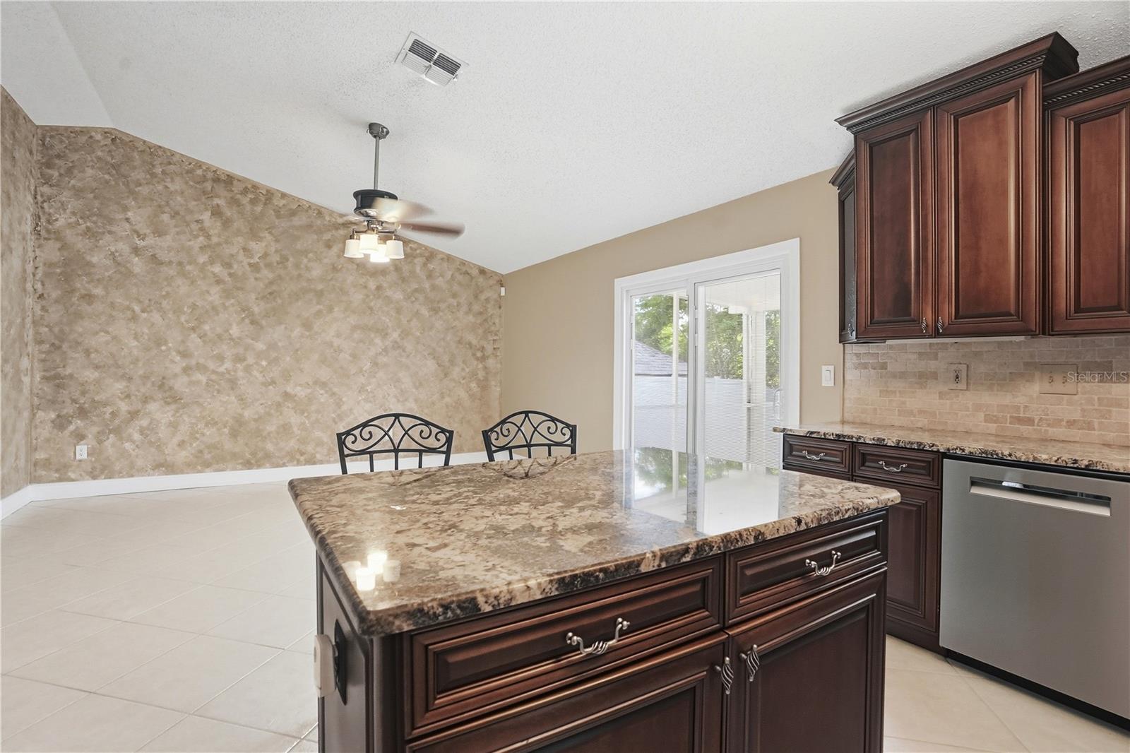 5277 DELTONA BLVD, SPRING HILL, FL, 34606