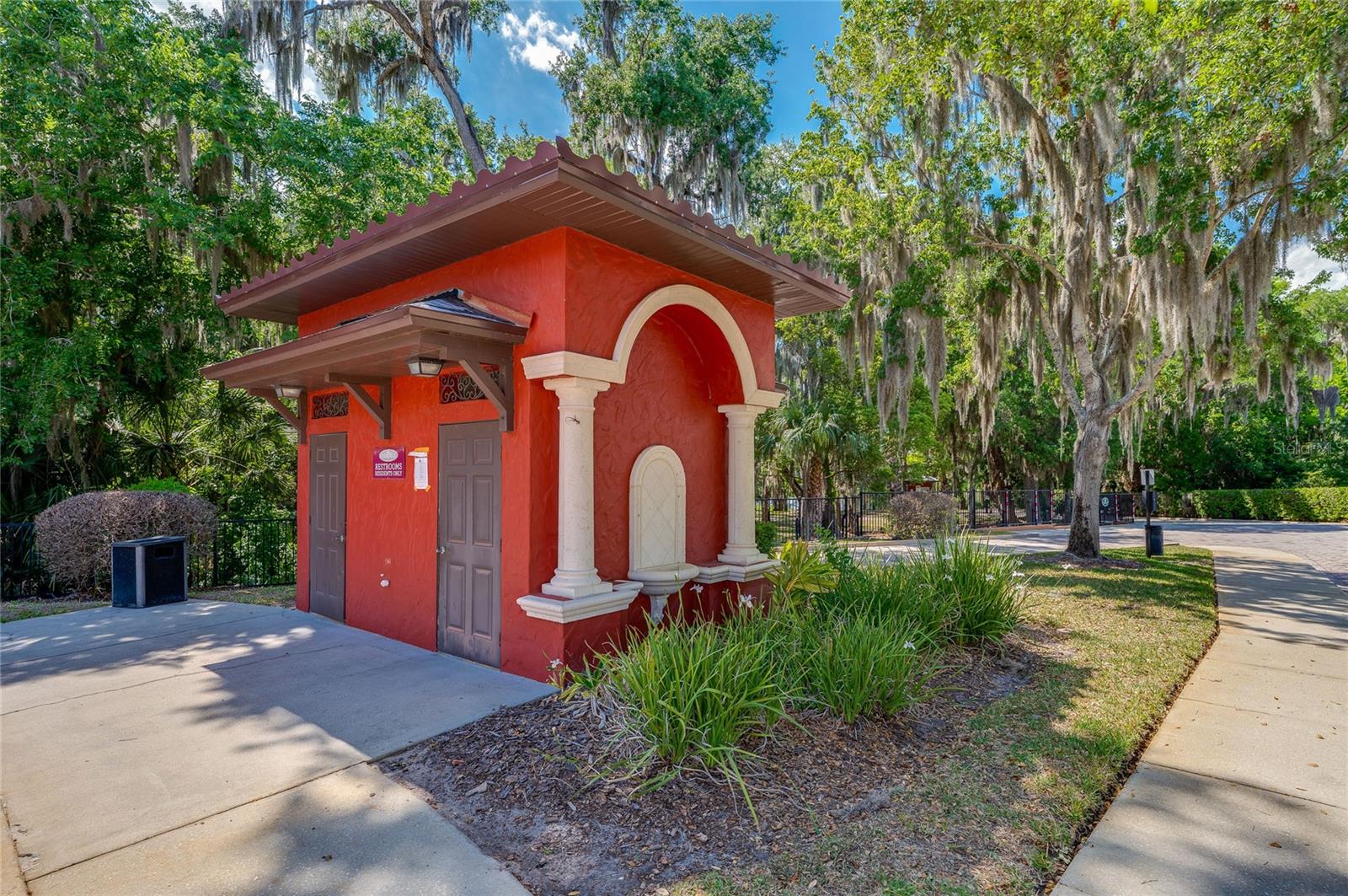 135 ANCONA AVE, DEBARY, FL, 32713