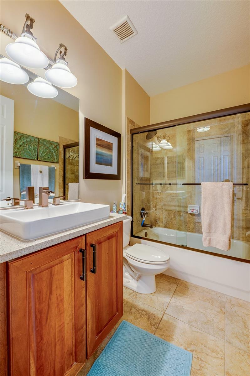 135 ANCONA AVE, DEBARY, FL, 32713