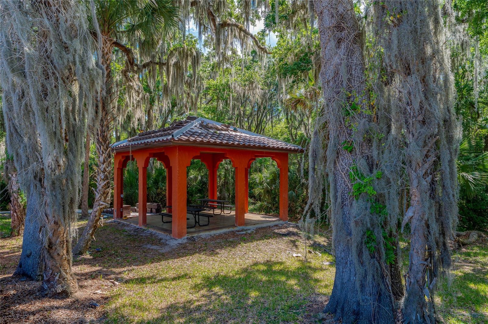 135 ANCONA AVE, DEBARY, FL, 32713