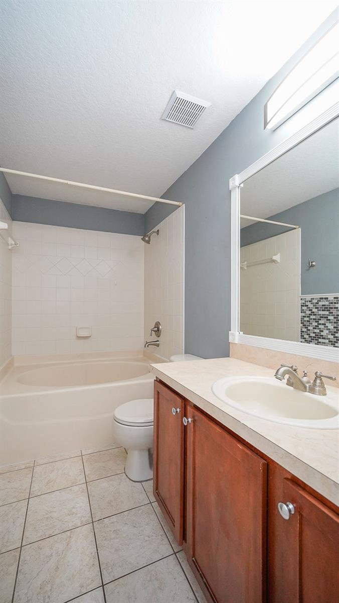 176 COQUINA BAY DR DR, ST PETERSBURG, FL, 33705