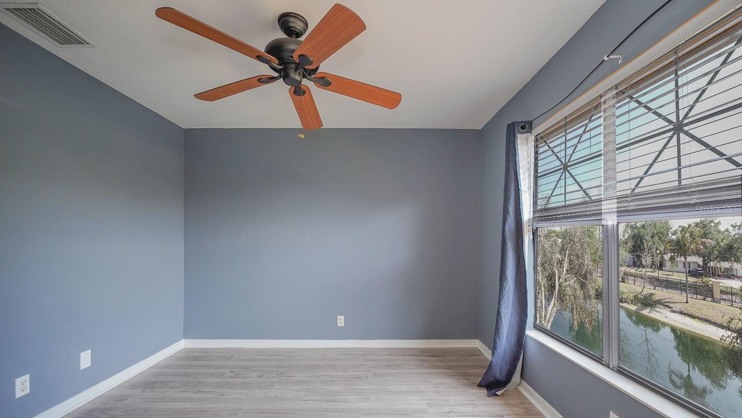 176 COQUINA BAY DR DR, ST PETERSBURG, FL, 33705