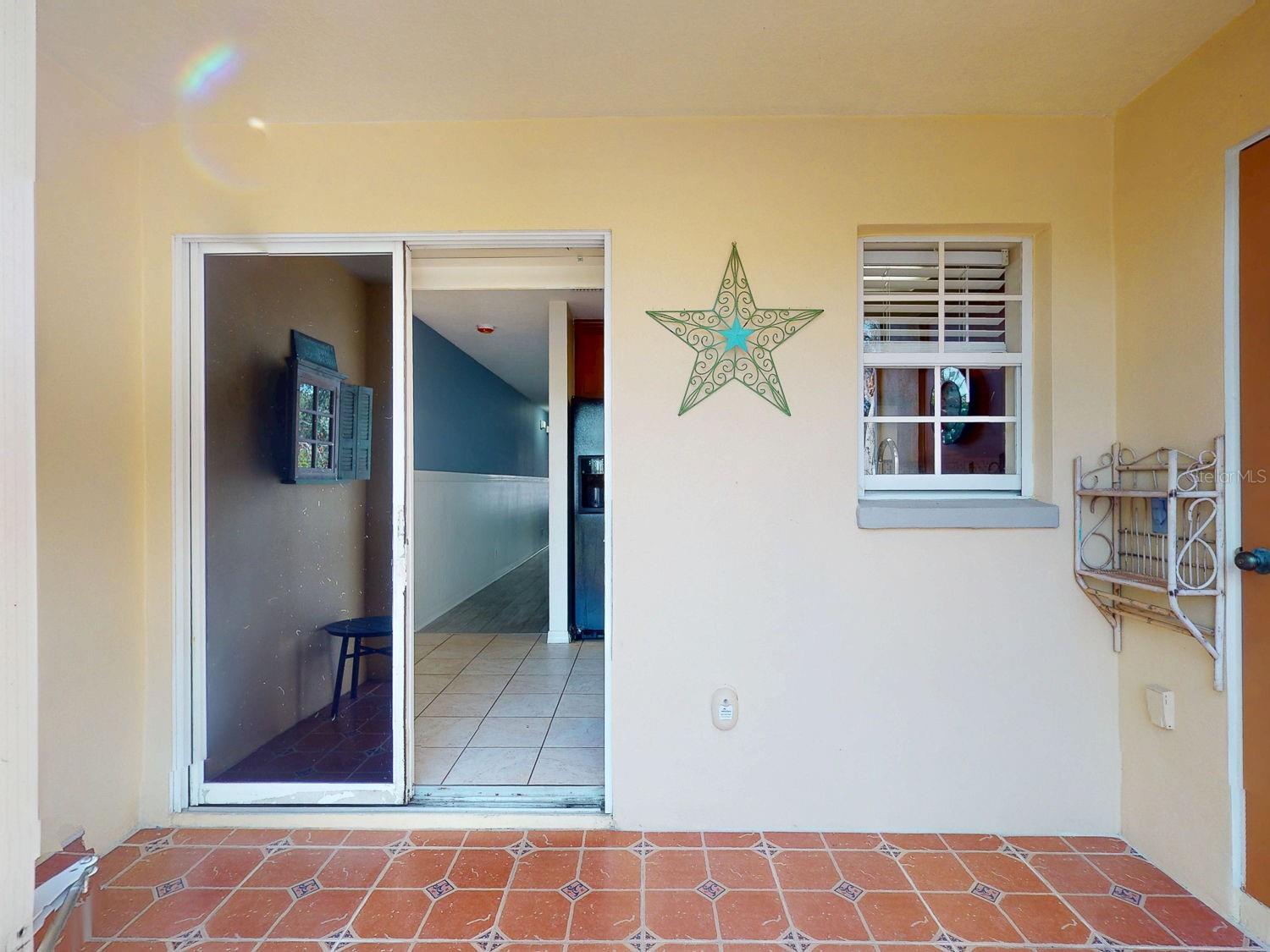 176 COQUINA BAY DR DR, ST PETERSBURG, FL, 33705