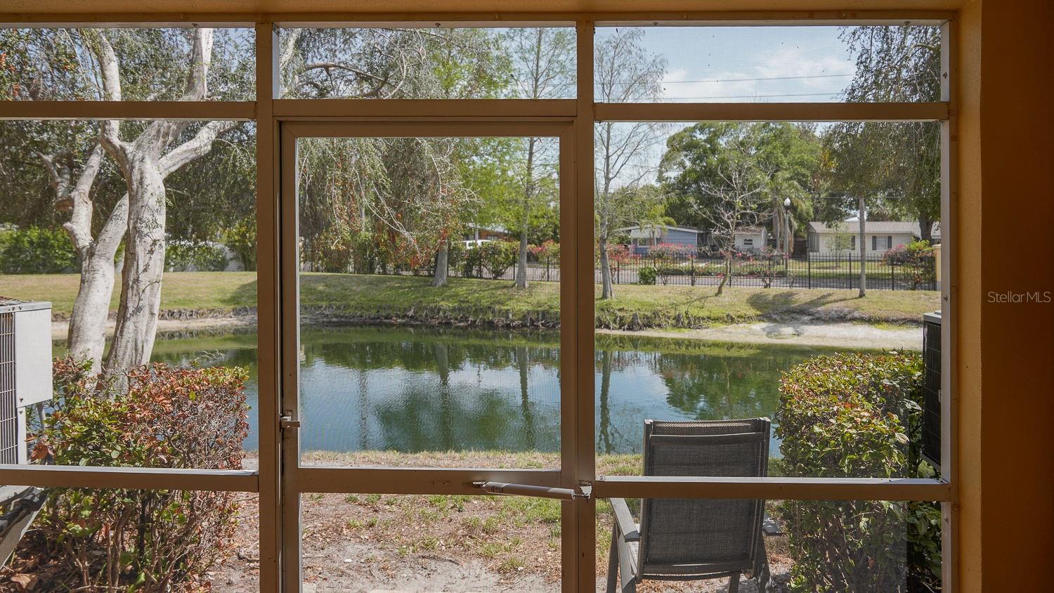 176 COQUINA BAY DR DR, ST PETERSBURG, FL, 33705