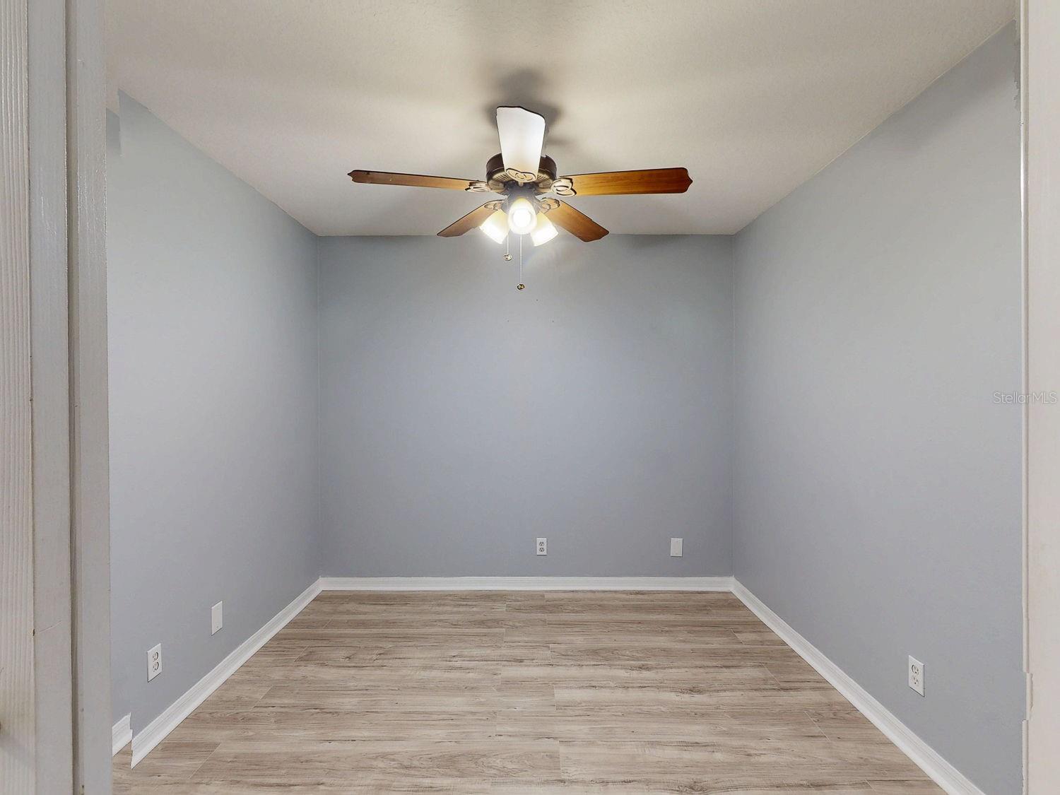 176 COQUINA BAY DR DR, ST PETERSBURG, FL, 33705