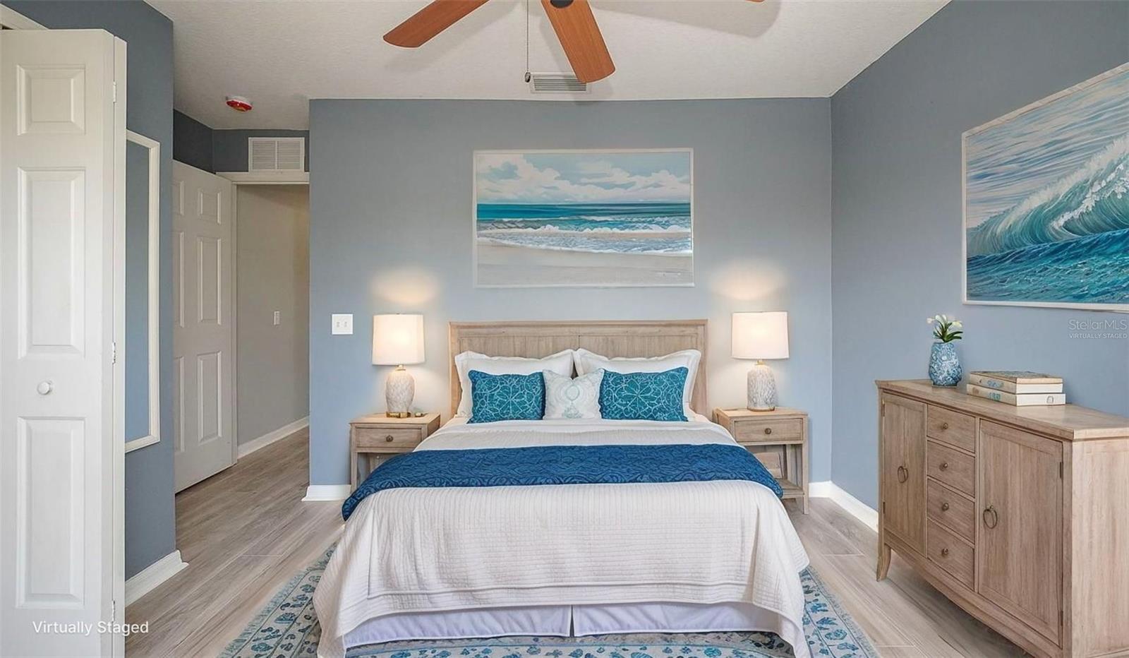 176 COQUINA BAY DR DR, ST PETERSBURG, FL, 33705