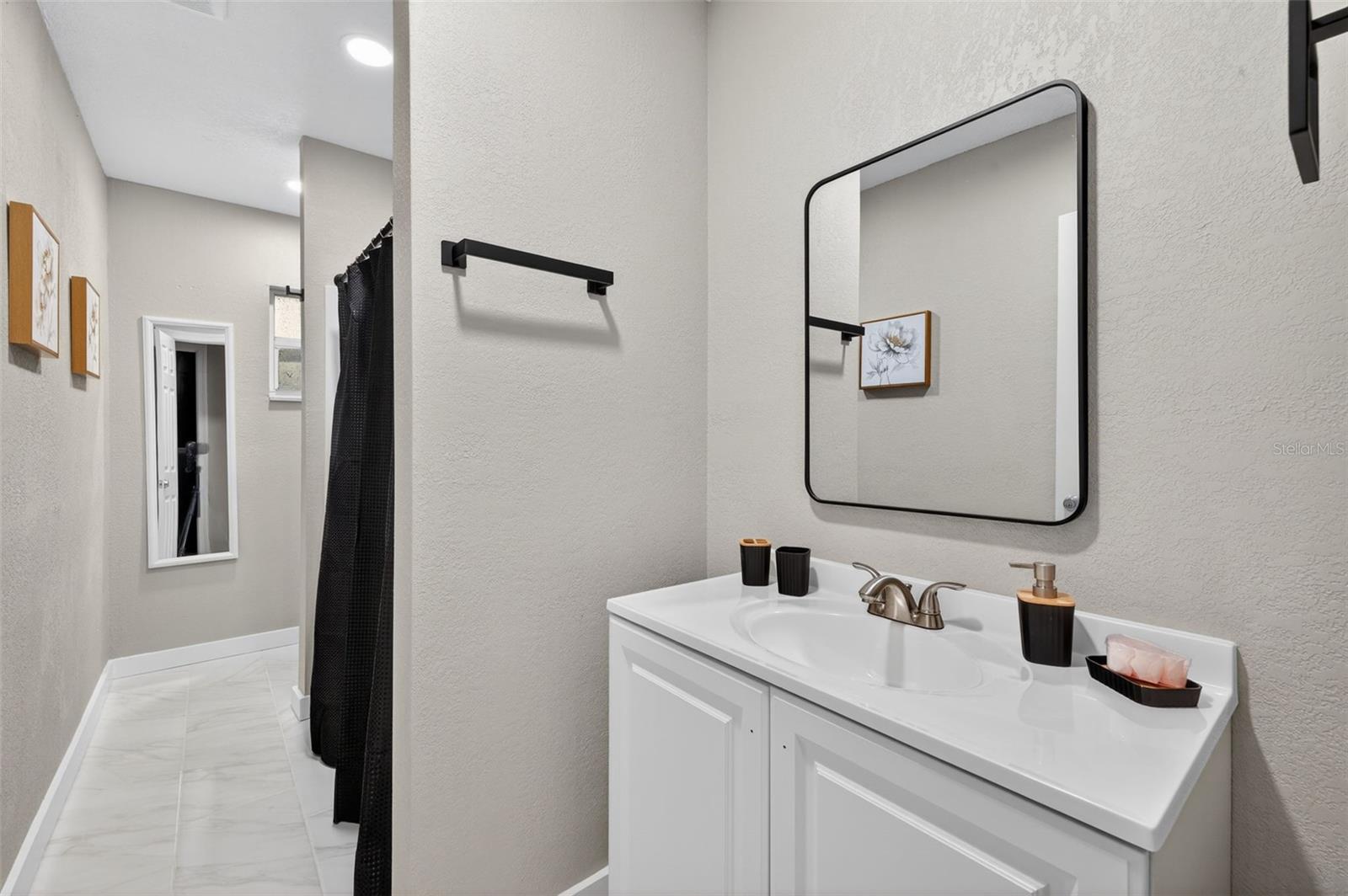 1941 BROWN RD, ALVA, FL, 33920