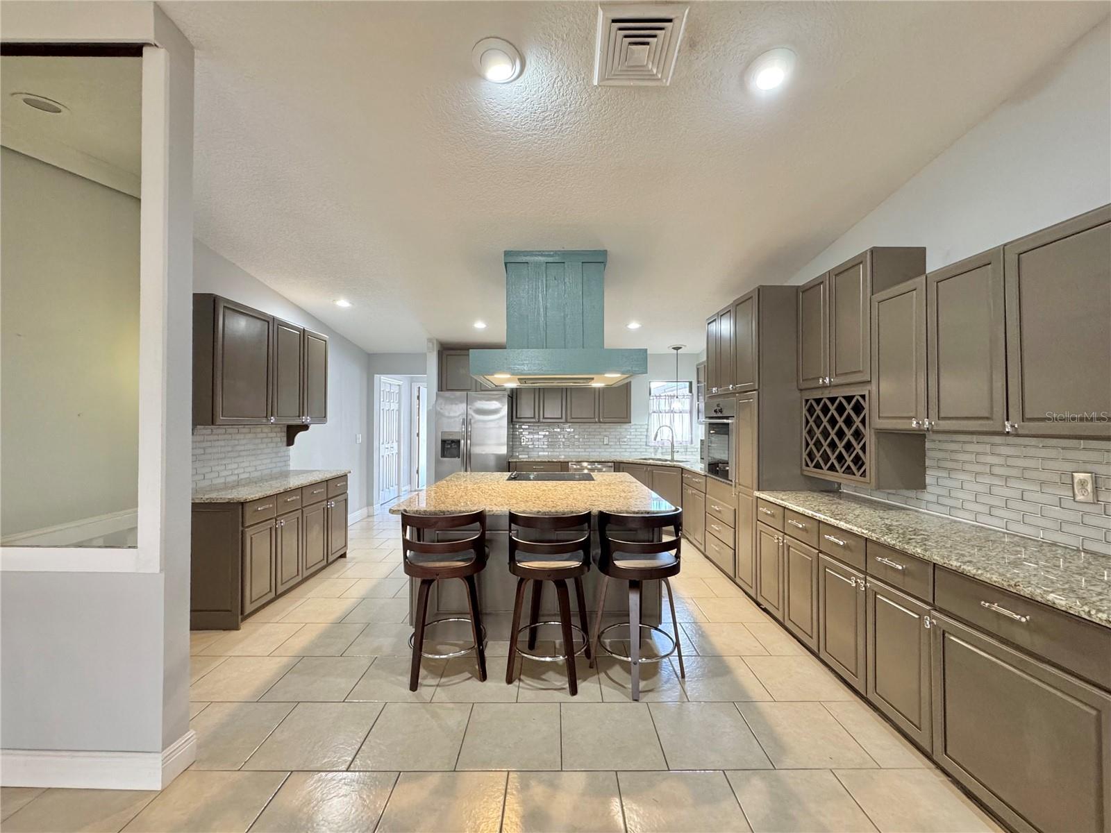 2410 HARTRIDGE POINT DR W, WINTER HAVEN, FL, 33881