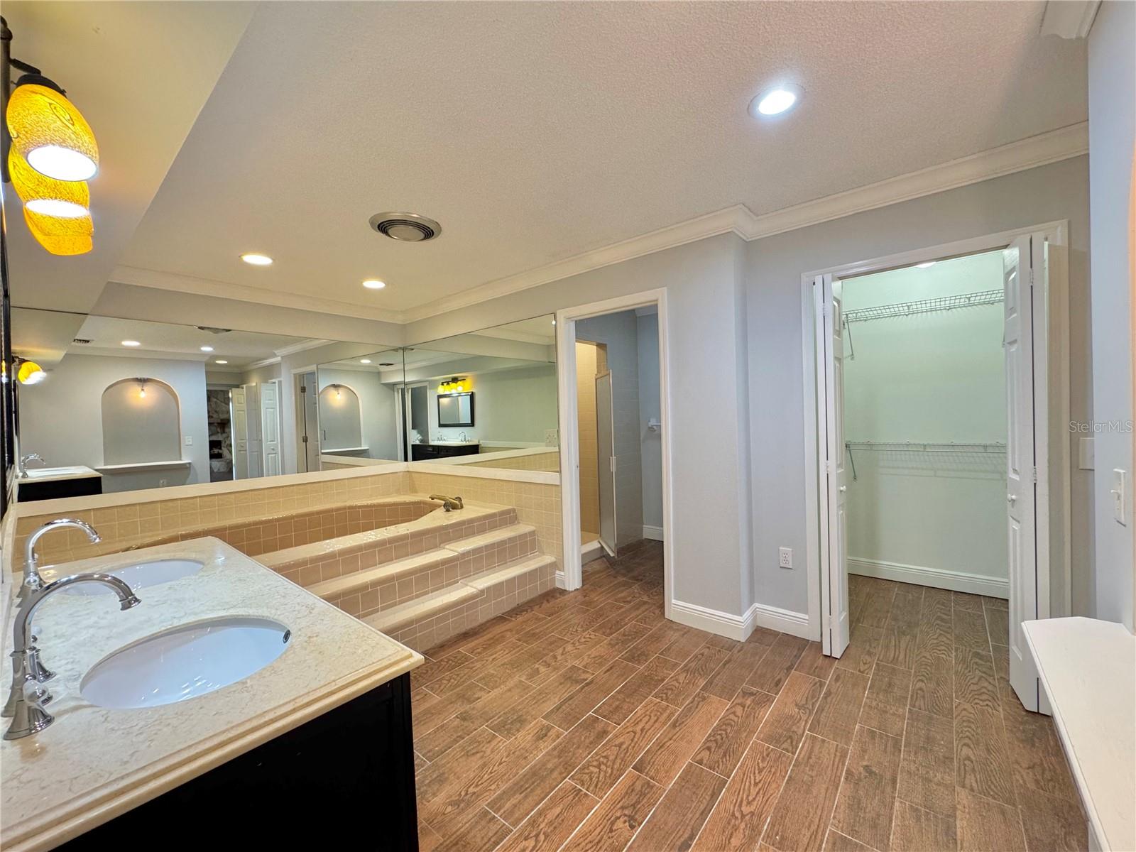 2410 HARTRIDGE POINT DR W, WINTER HAVEN, FL, 33881