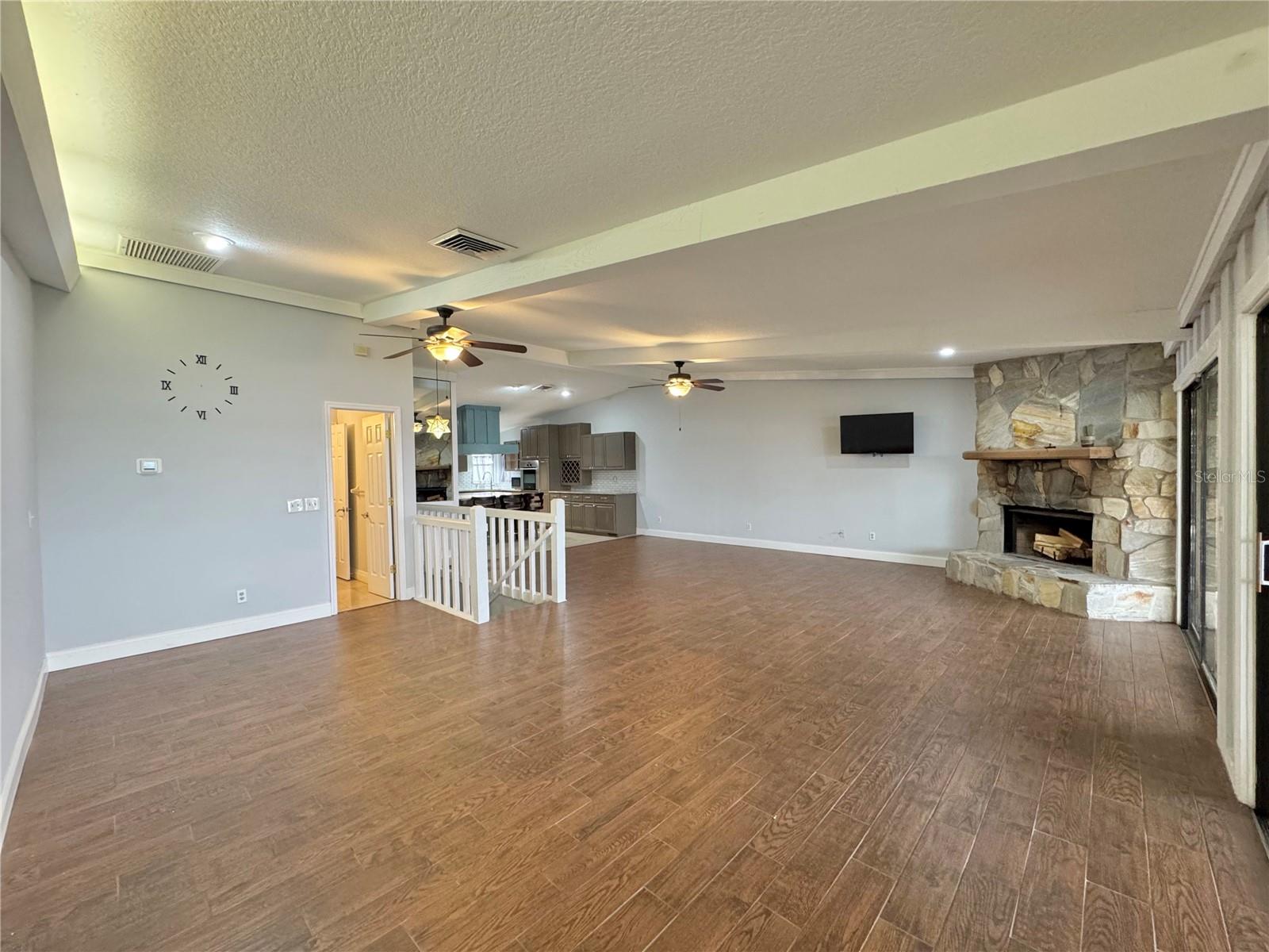 2410 HARTRIDGE POINT DR W, WINTER HAVEN, FL, 33881