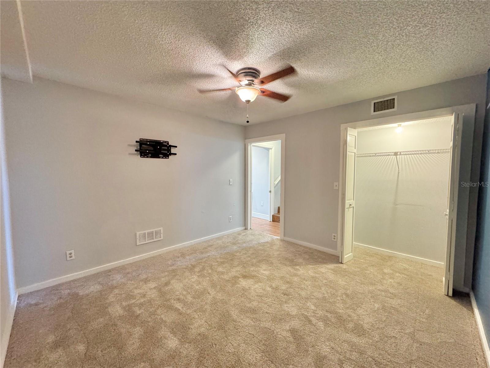 2410 HARTRIDGE POINT DR W, WINTER HAVEN, FL, 33881