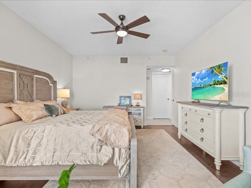 331 CLEVELAND ST #1702, CLEARWATER, FL, 33755