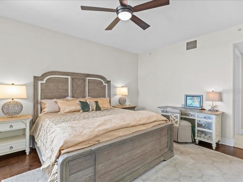 331 CLEVELAND ST #1702, CLEARWATER, FL, 33755