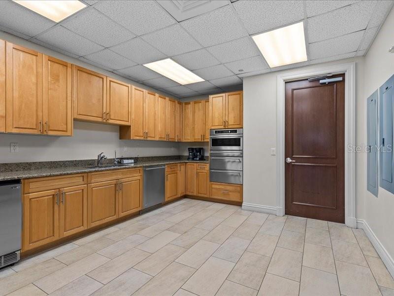 331 CLEVELAND ST #1702, CLEARWATER, FL, 33755