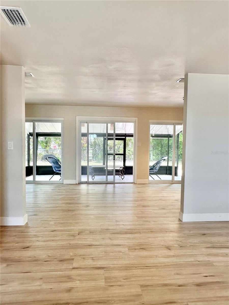 400 DALTON BLVD, PORT CHARLOTTE, FL, 33952